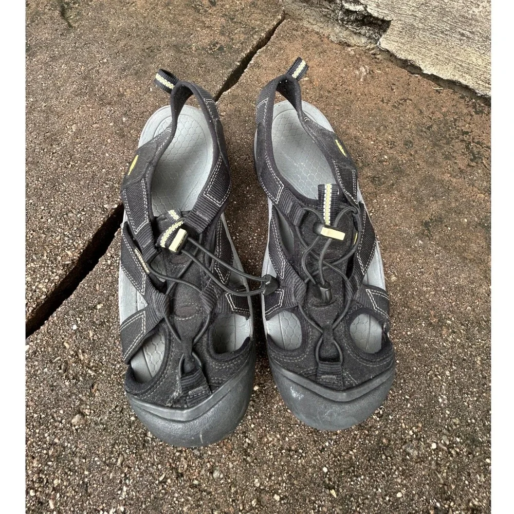 Keen Venice H2 Hiking Sandals Gorpcore Water Shoes Granola Girl Outdoor Trail